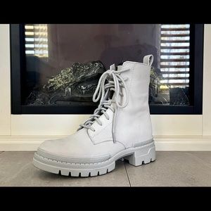 Steve Madden Jamisyn Combat Boot new womens size 7.5